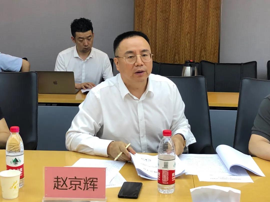 省律协副会长陆咏歌与金博大律师事务所副主任朱秀峰参加河南省律师